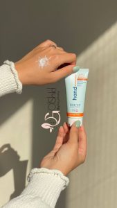 کرم تخصصی دست ضدآفتاب و آبرسان +SPF30 تراست